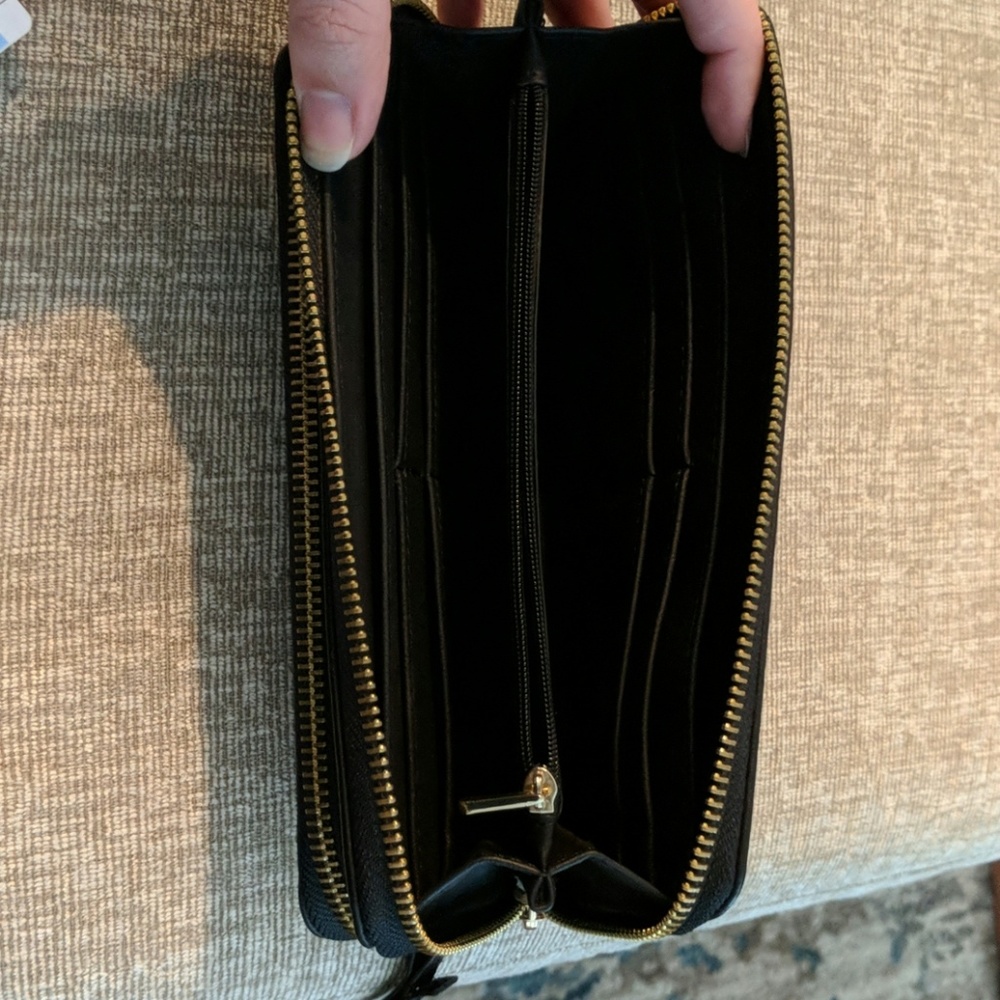 Wallet - Picture 3 of 4